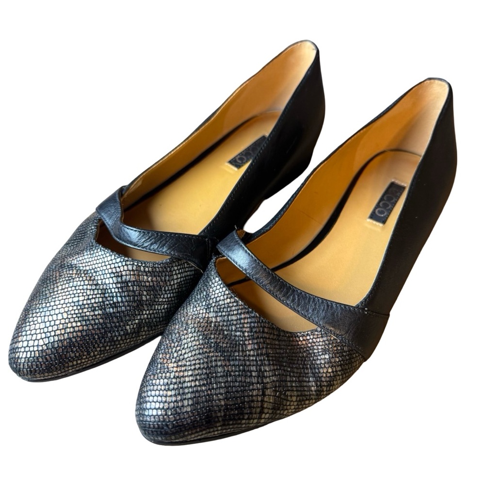 ECCO Women’s Black & Snakeskin Print Leather Flats Size 38 (US 7–7.5)